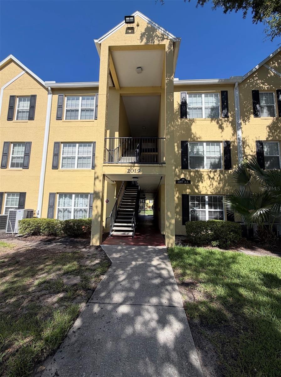 2019 DIXIE BELLE DR #2019D Property Photo 1