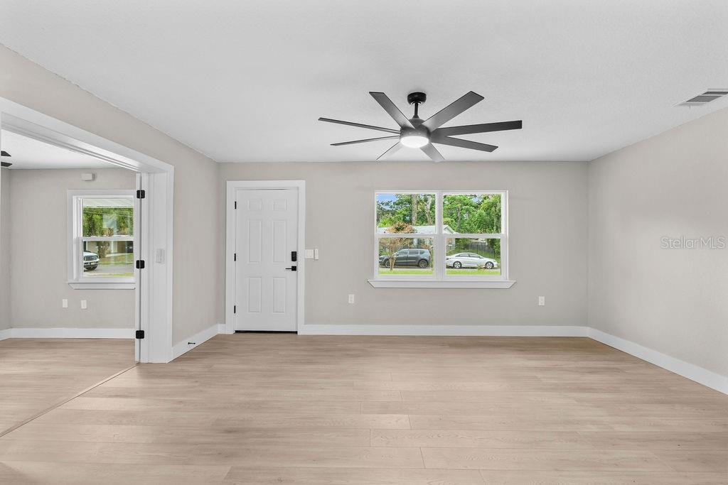 5399 Mustang Way Property Photo 11