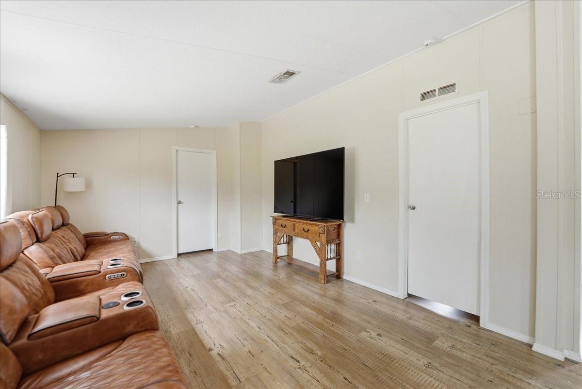 4450 Quail Roost Rd Property Photo 10