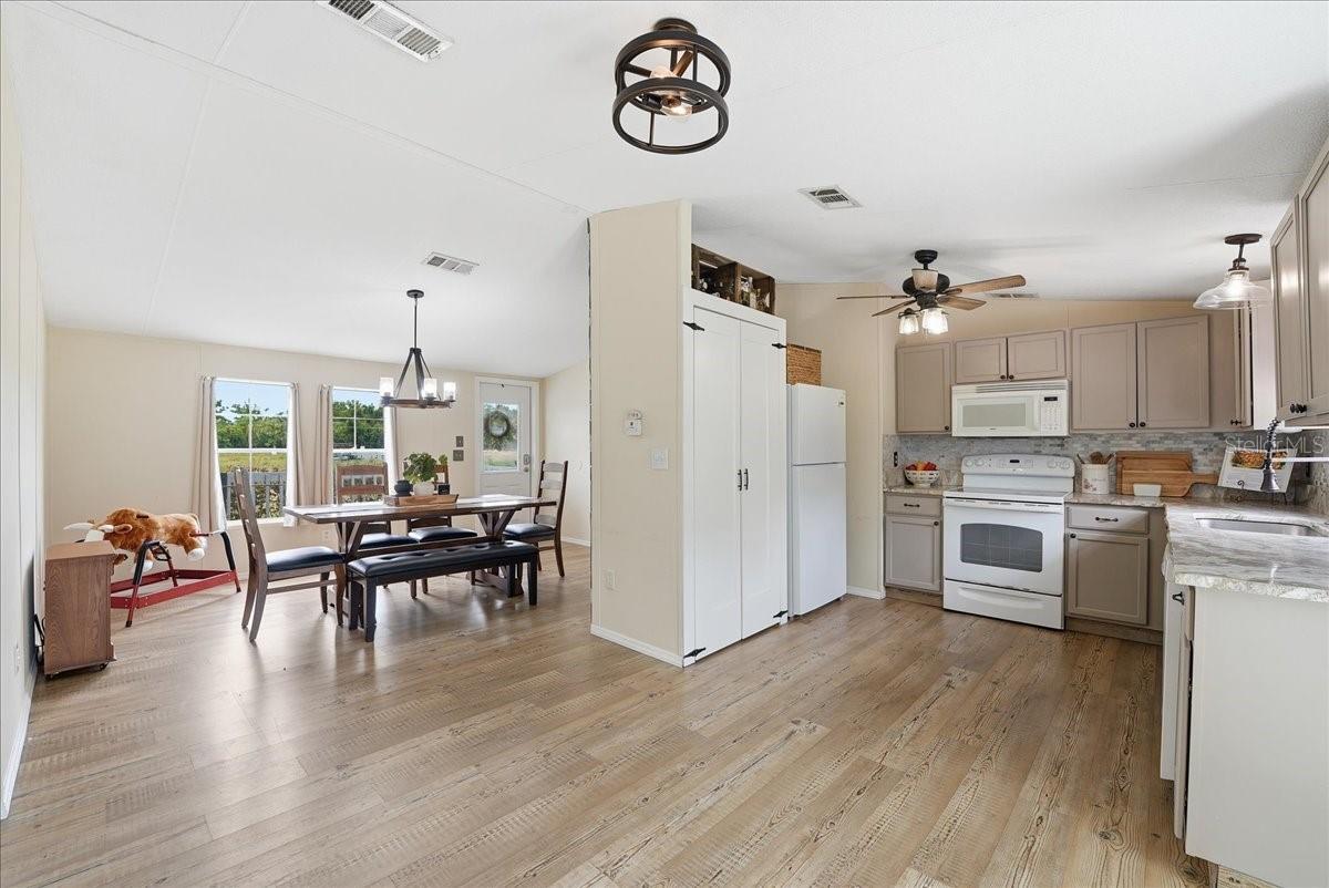 4450 Quail Roost Rd Property Photo 11