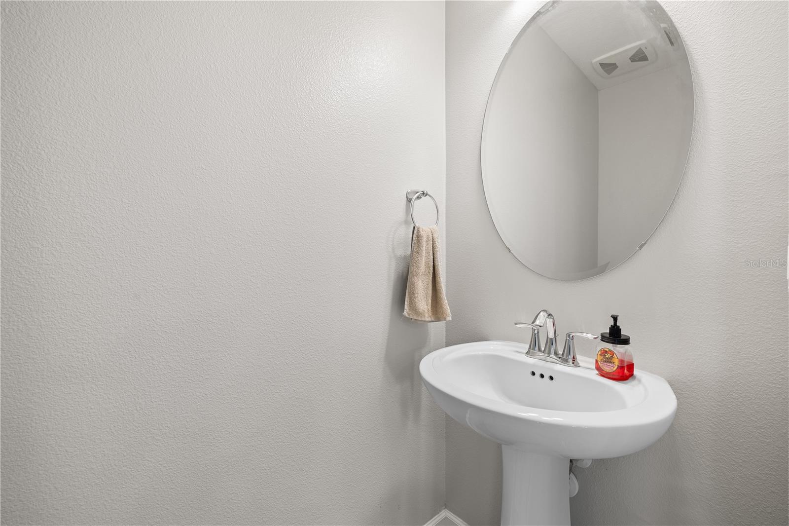 14856 Harvest St Property Photo 14