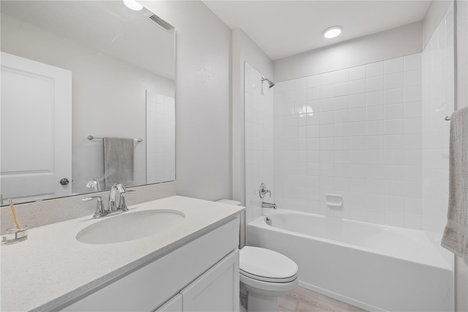 14856 Harvest St Property Photo 25