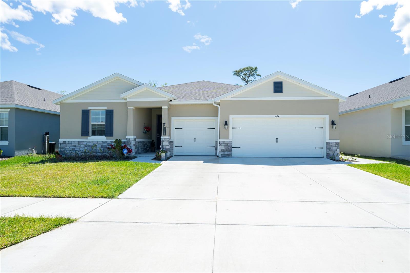 1624 Barberry Dr Property Photo 1