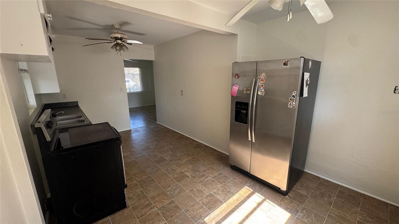 13920 3rd St Property Photo 3