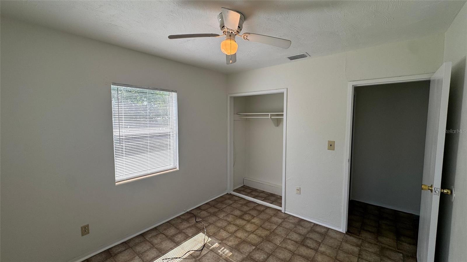 13920 3rd St Property Photo 6