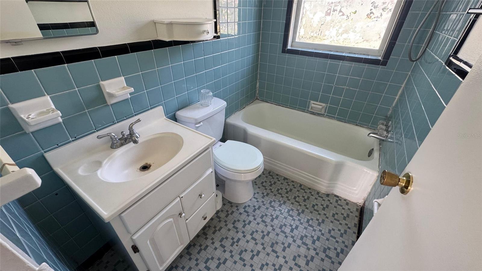 13920 3rd St Property Photo 9