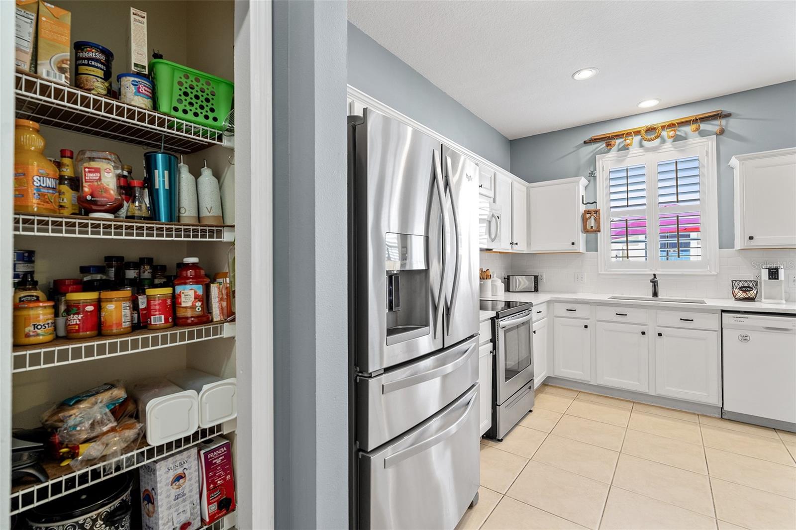 7134 Five Oaks Dr #4b Property Photo 12