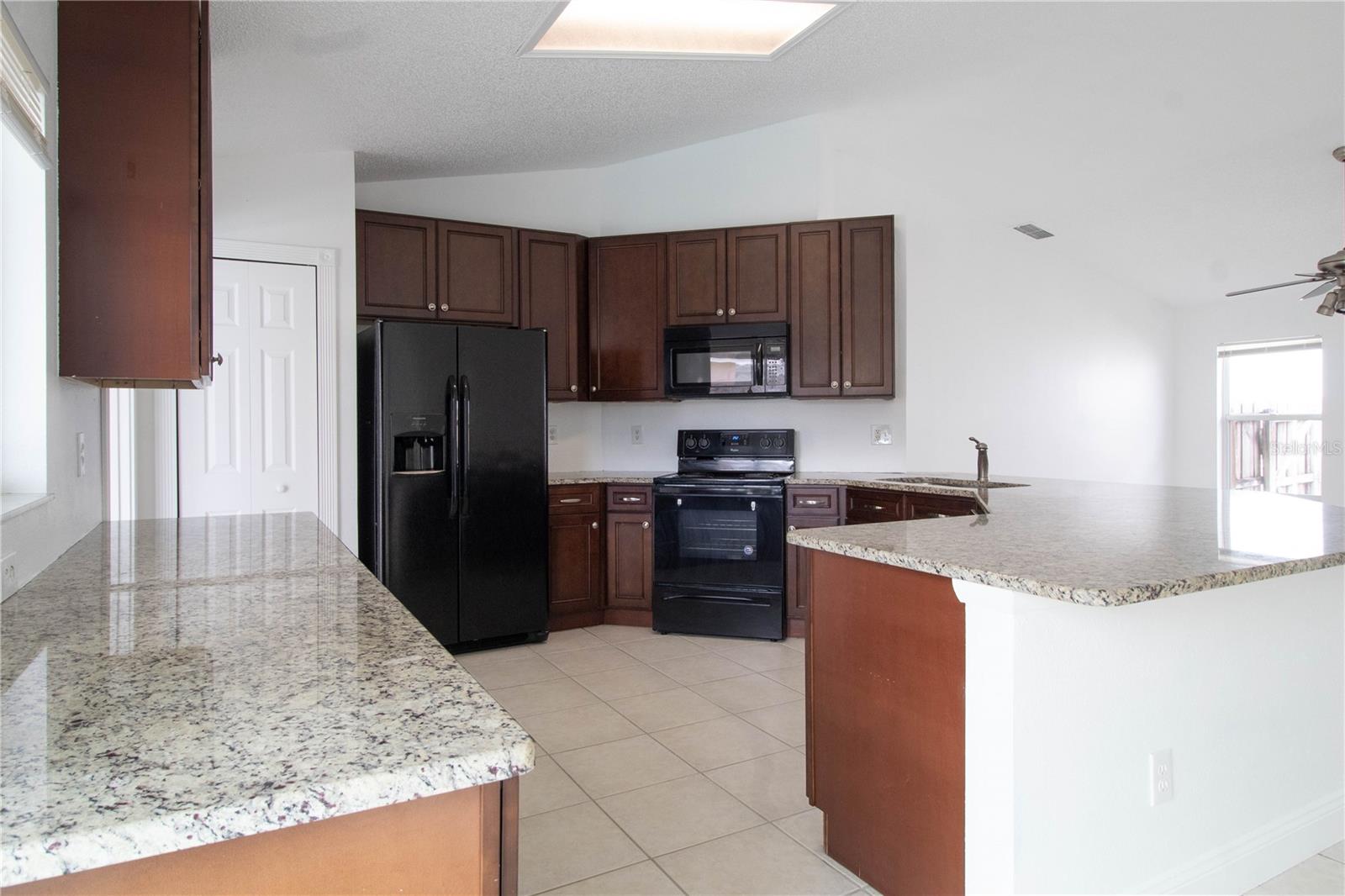 2782 Picadilly Cir Property Photo 7