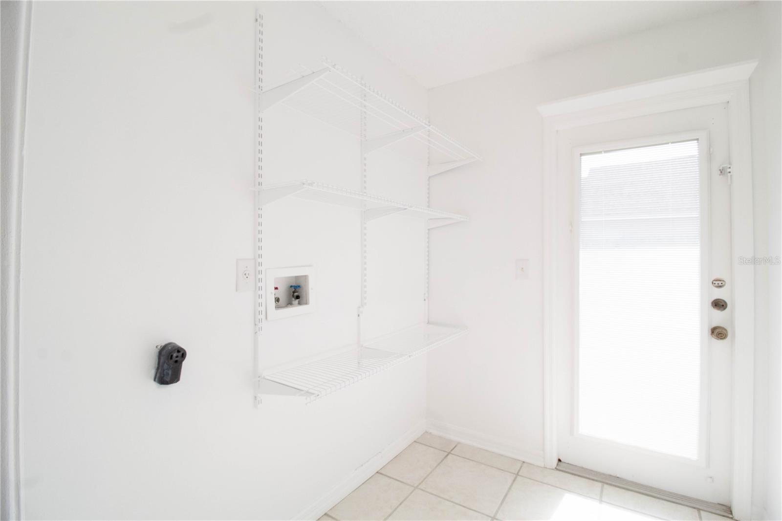 2782 Picadilly Cir Property Photo 19