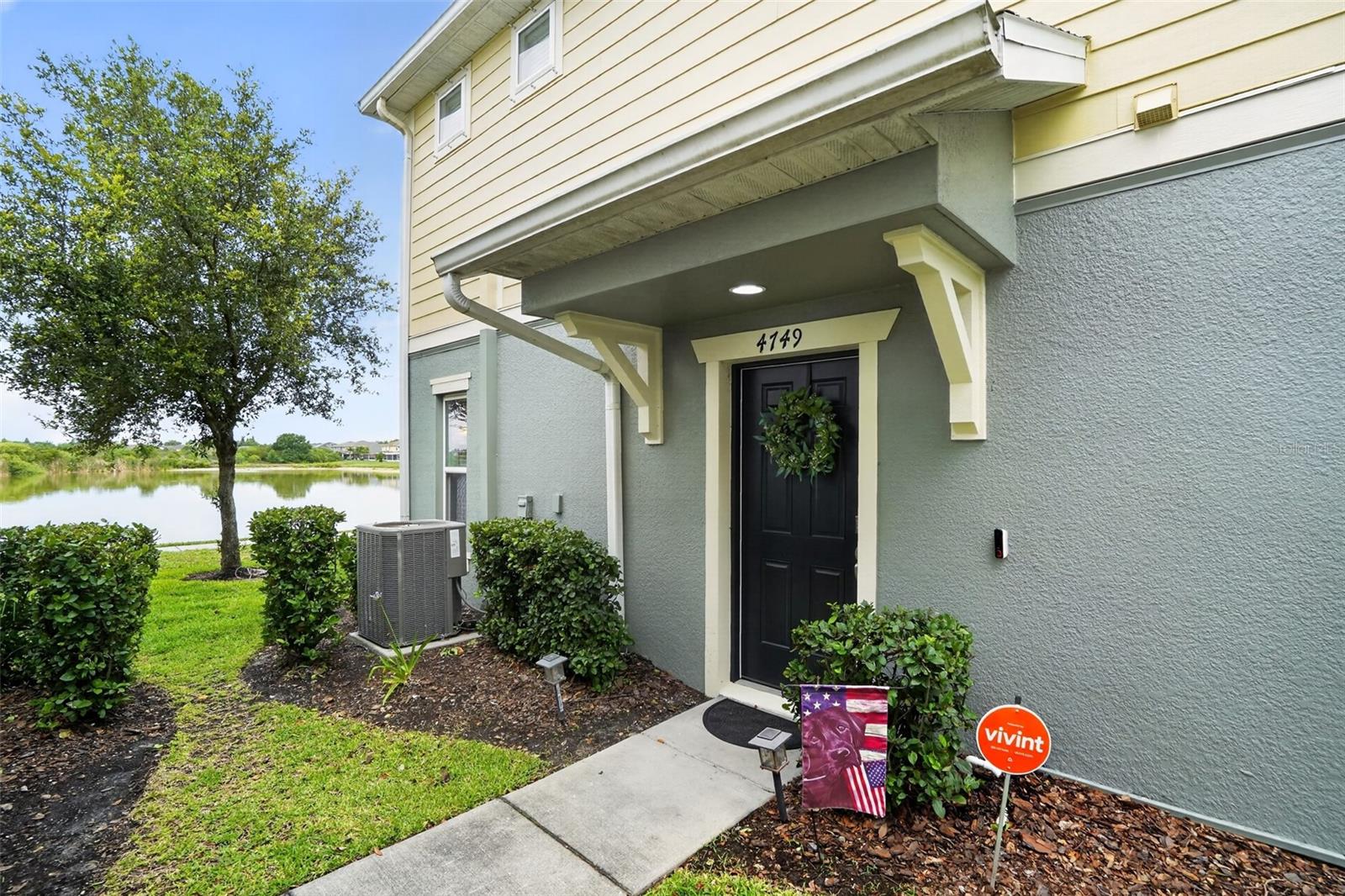 4749 Somerset Hill Ln Property Photo 2