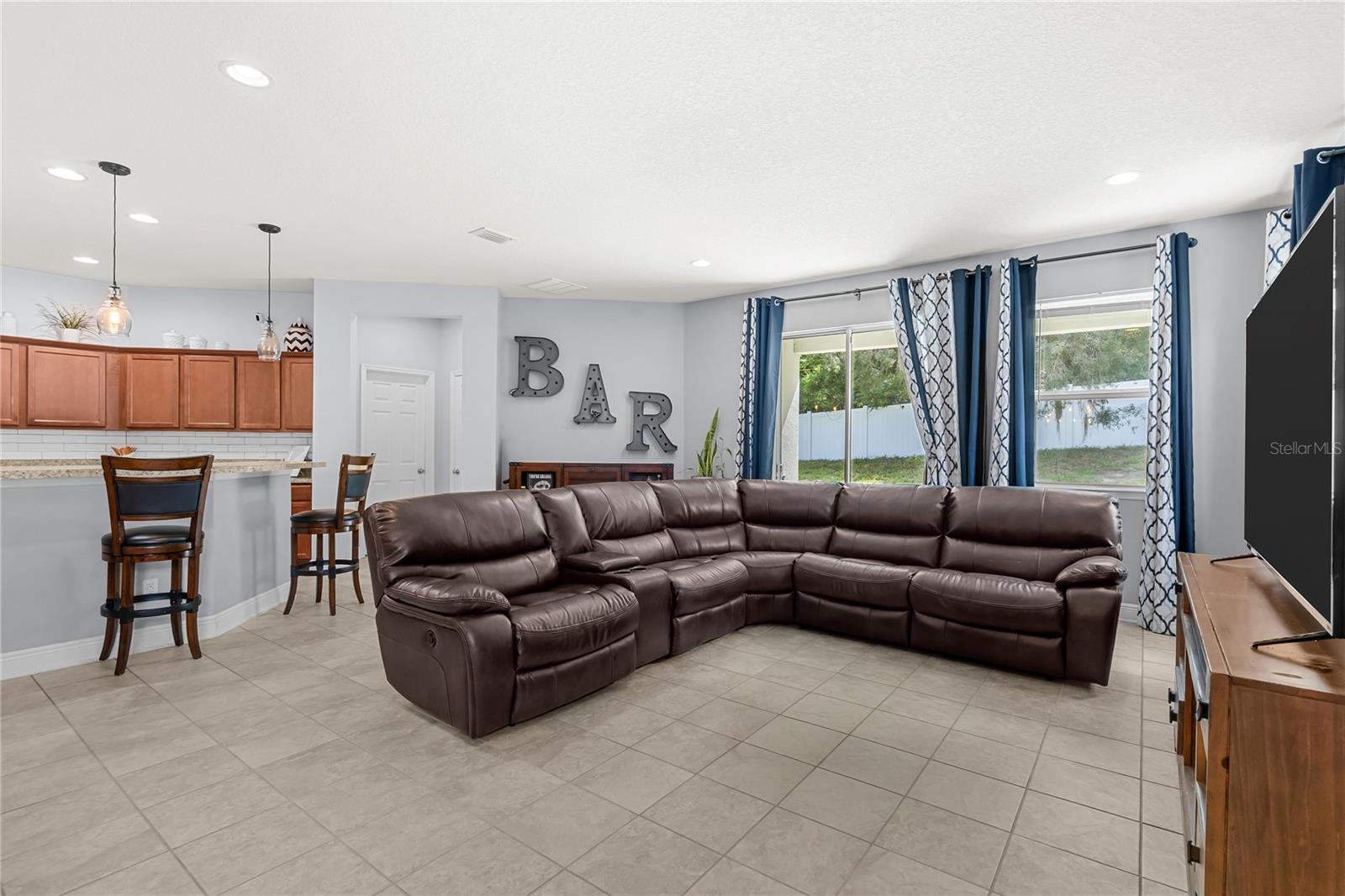 665 Carya Ct Property Photo 10