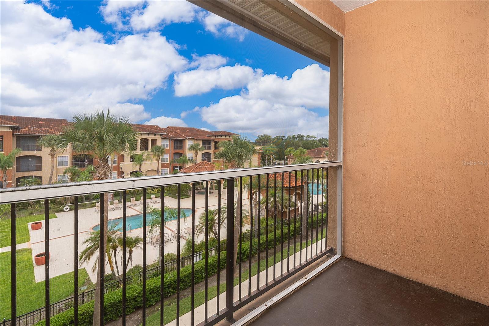 5518 Metrowest Blvd #207 Property Photo 12