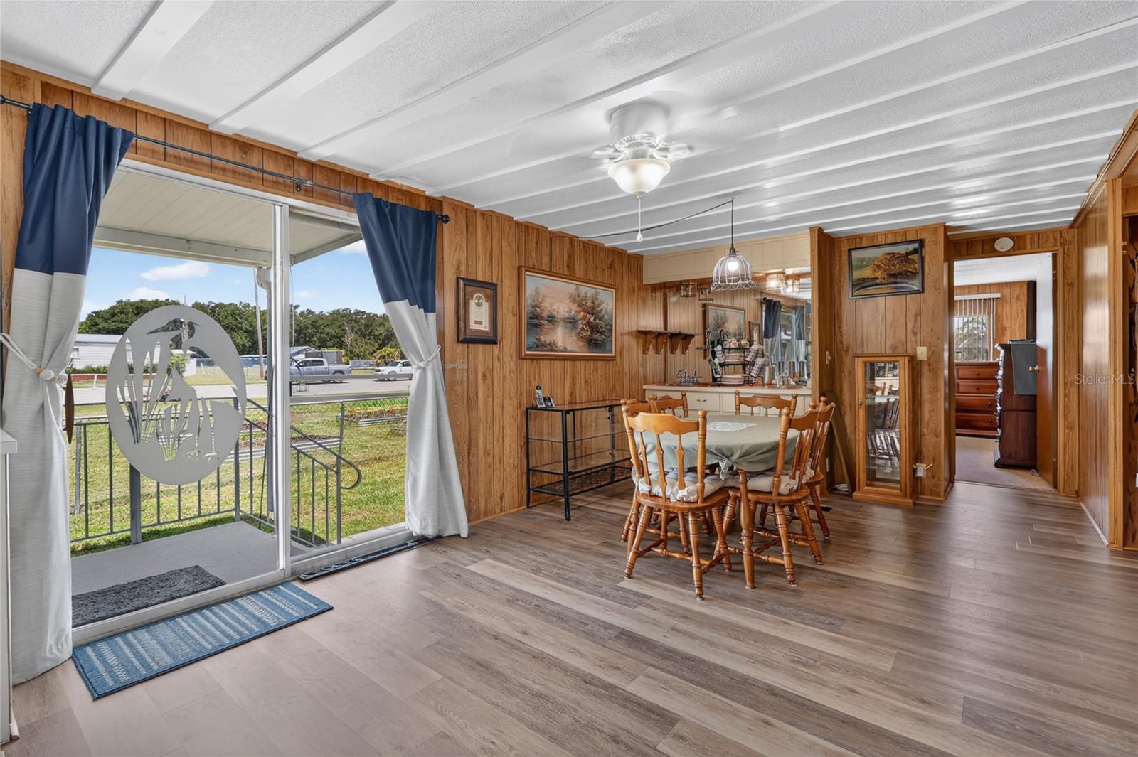 3586 Lazy Lake Dr N Property Photo 24