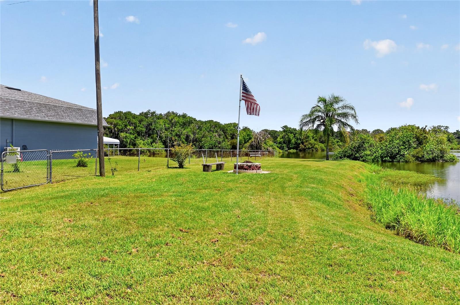 3586 Lazy Lake Dr N Property Photo 46