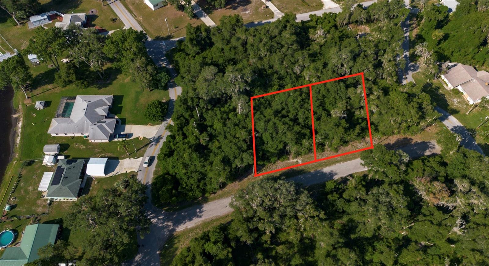 4362 E Mate Ln Property Photo 2