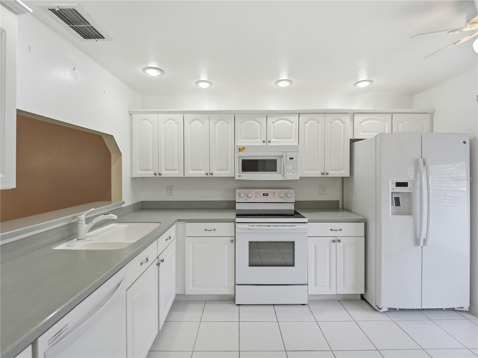914 Michigan Ave Property Photo 4