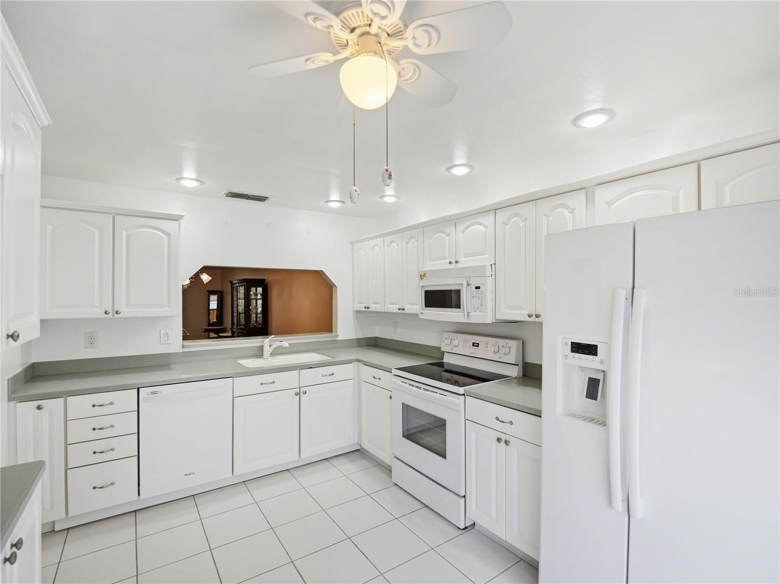 914 Michigan Ave Property Photo 6