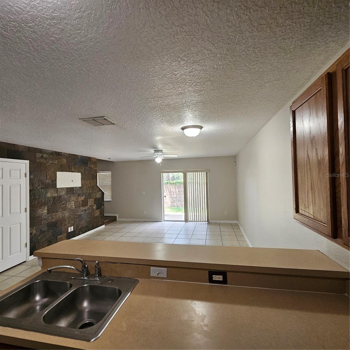 752 Cresting Oak Cir #64 Property Photo 4