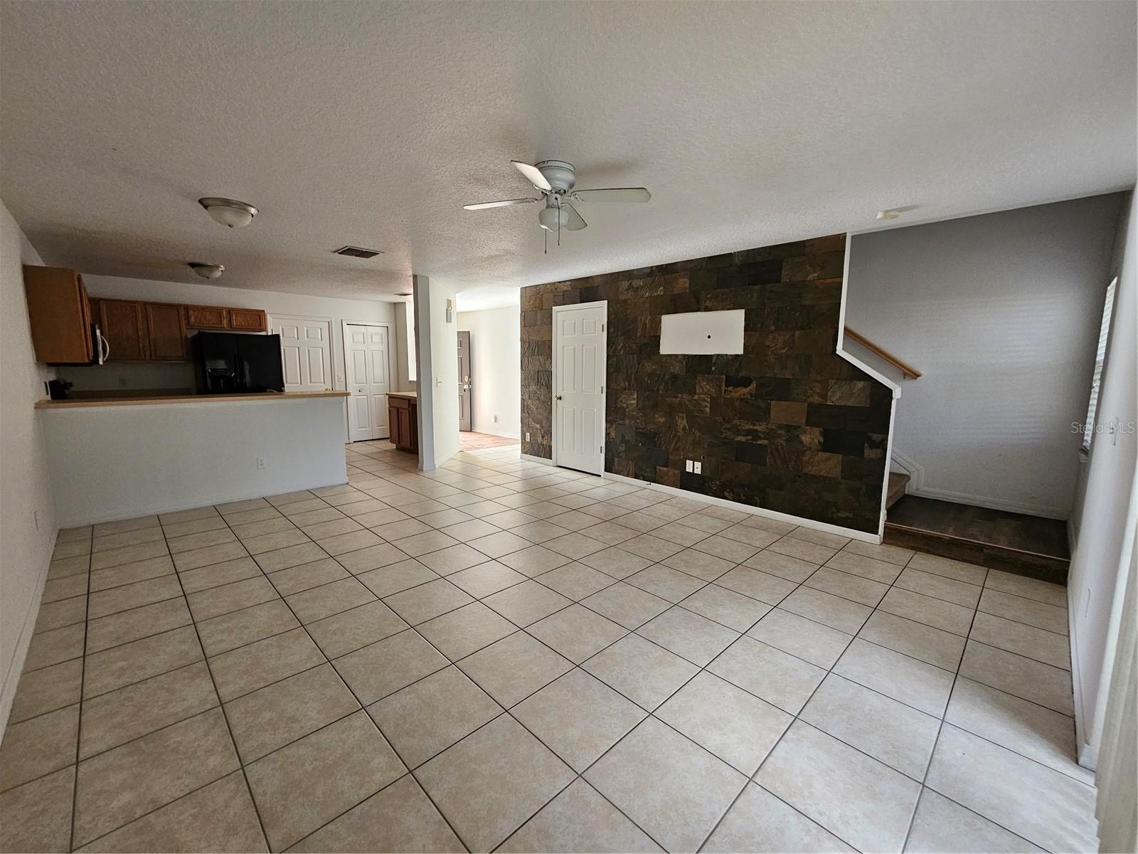 752 Cresting Oak Cir #64 Property Photo 5
