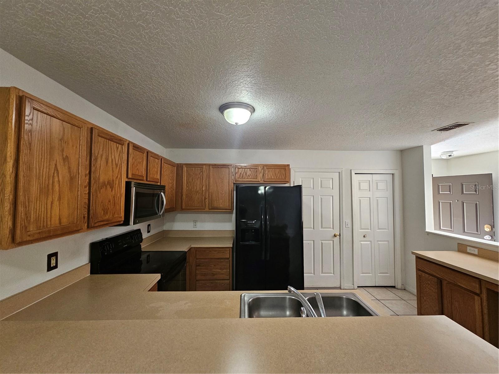 752 Cresting Oak Cir #64 Property Photo 6