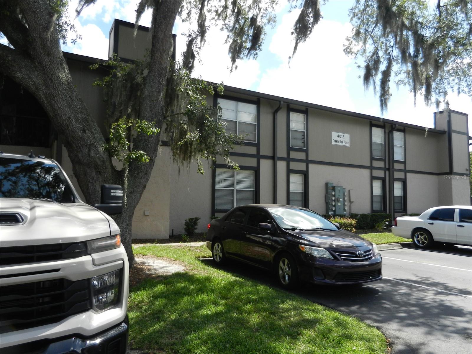 4013 DREAM OAK PL #103 Property Photo 1