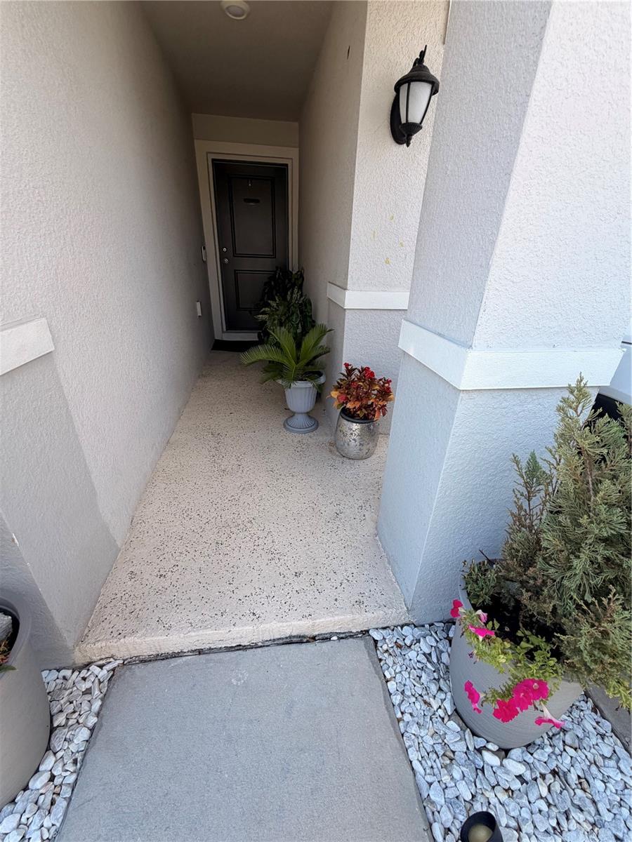 9051 Oscraft Dr Property Photo 2