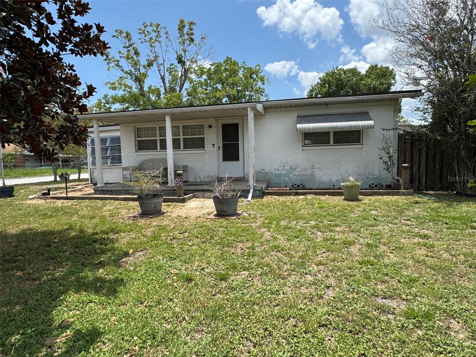 1404 Emmett St Property Photo 3