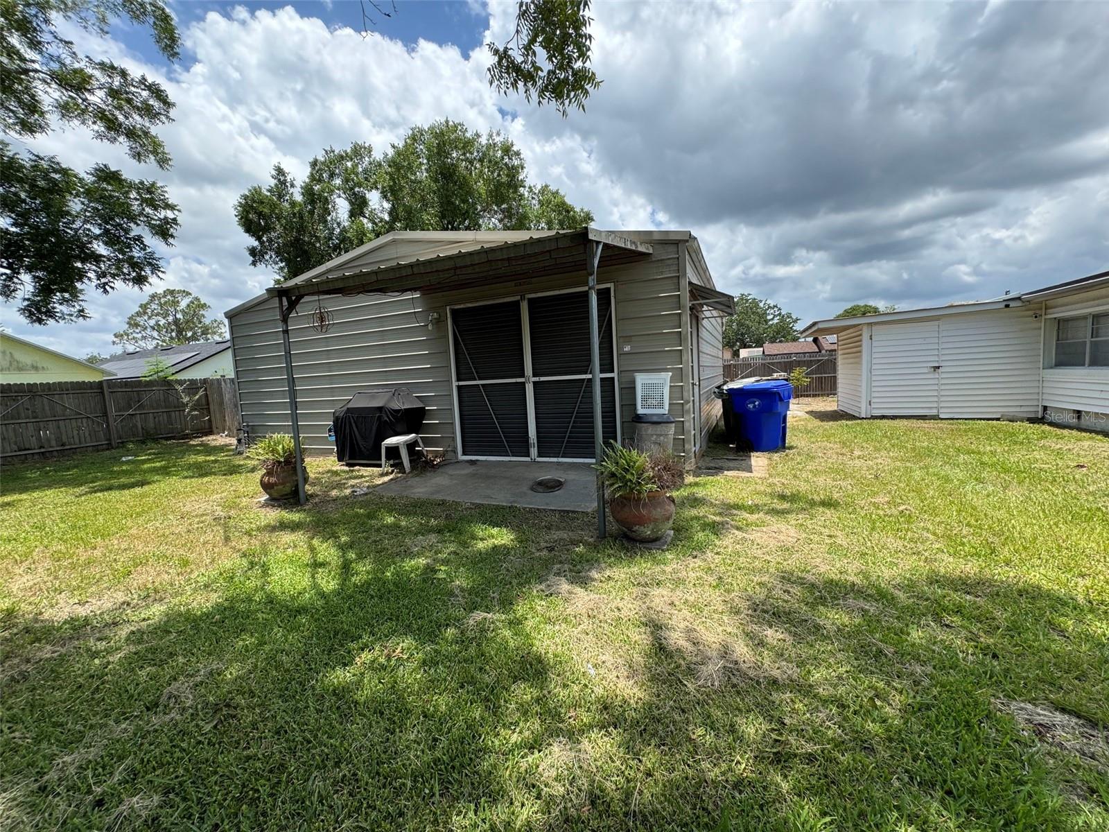 1404 Emmett St Property Photo 10