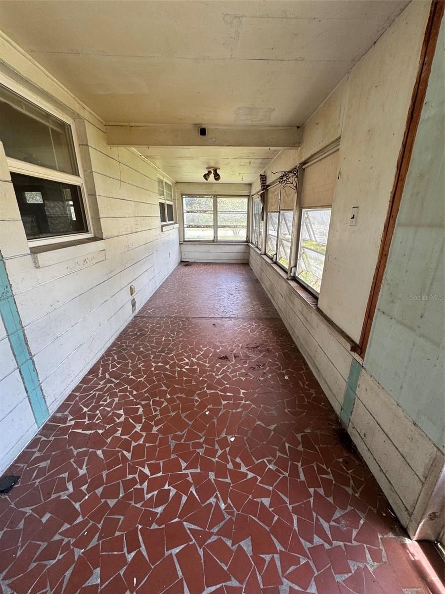 1404 Emmett St Property Photo 13