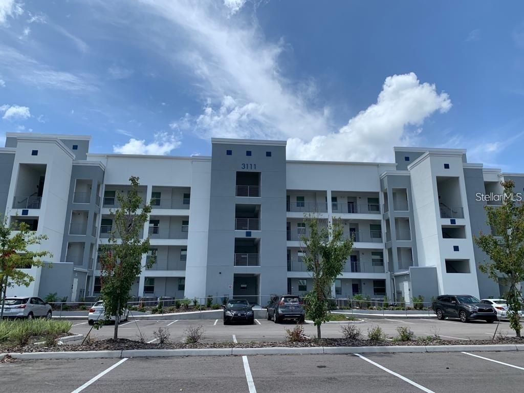 3111 PARADOX CIR #208