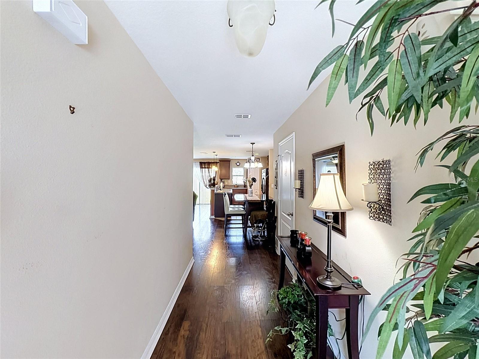 6420 Windsor Lake Cir Property Photo 4
