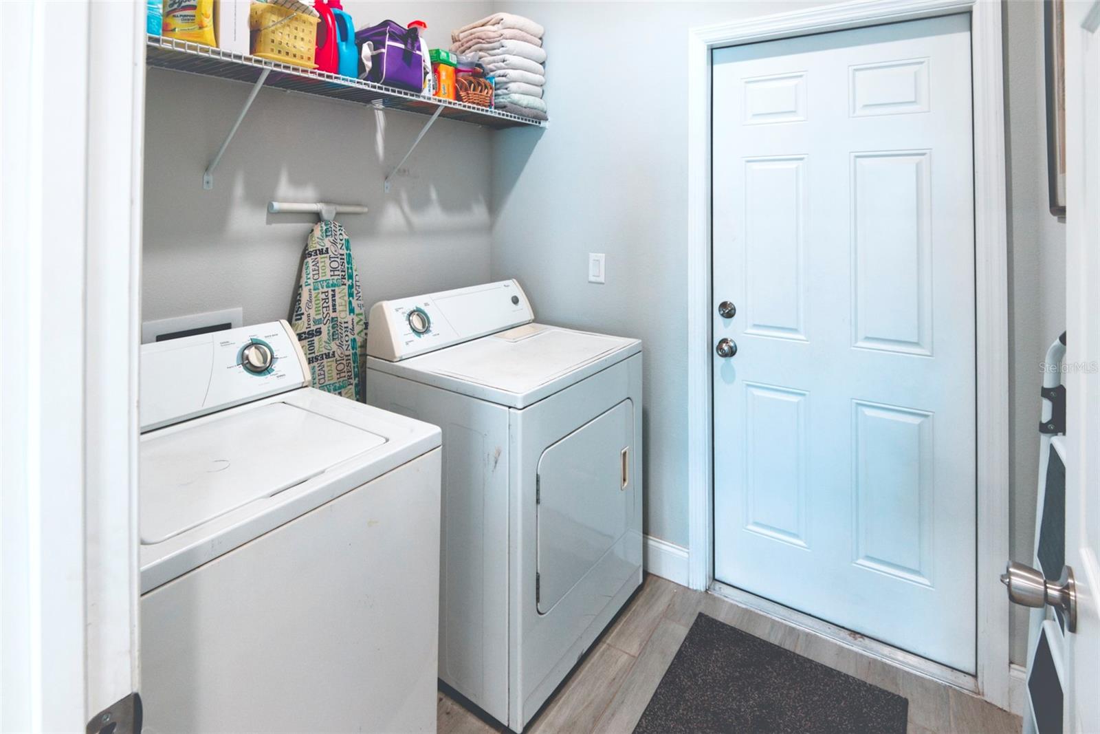 125 Inconnu Ct Property Photo 12