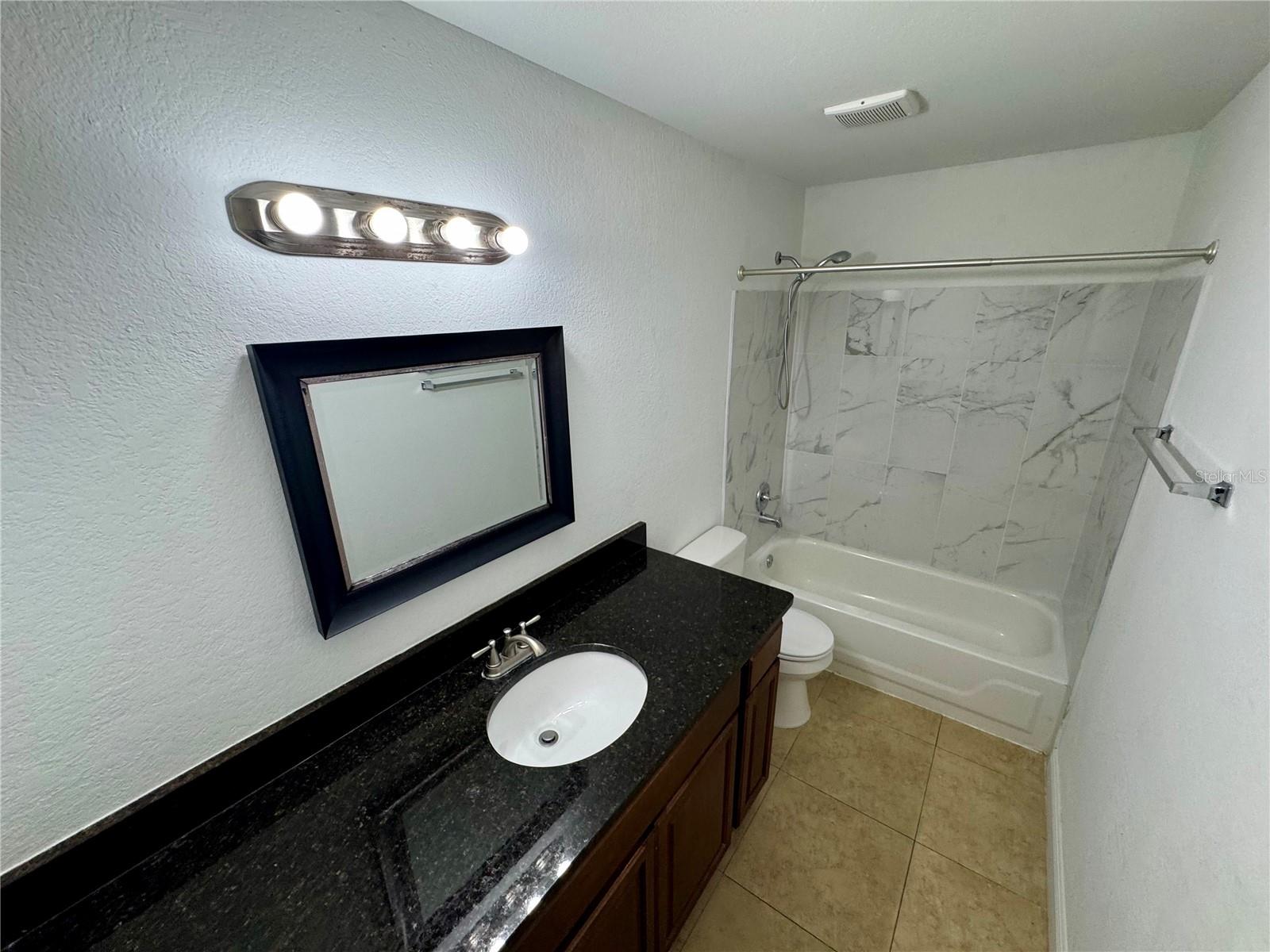 5533 Chrishire Way #f207 Property Photo 18