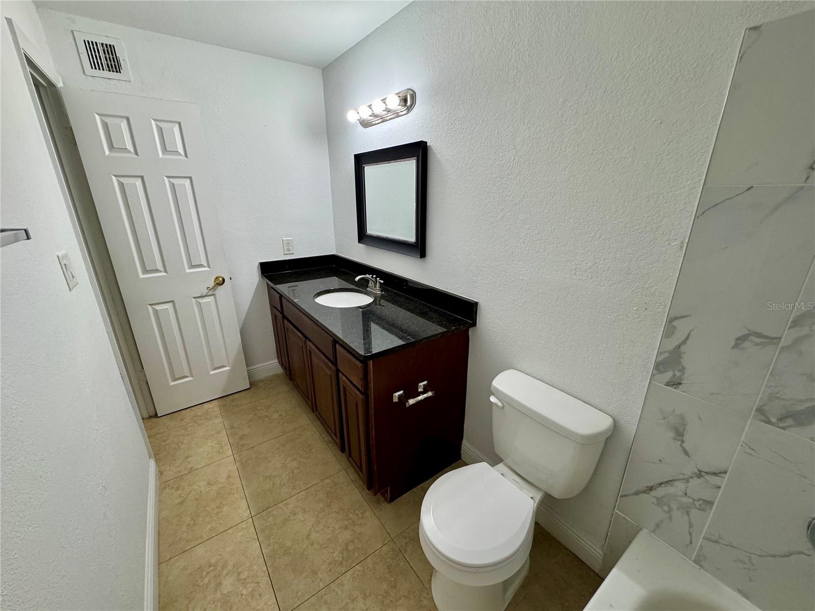 5533 Chrishire Way #f207 Property Photo 19