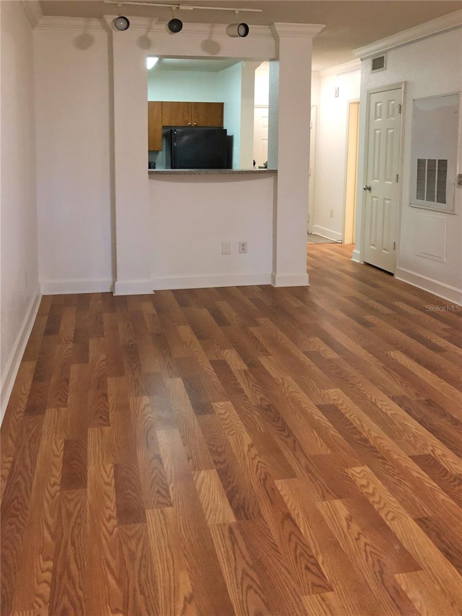 304 E South St #2029 Property Photo 7