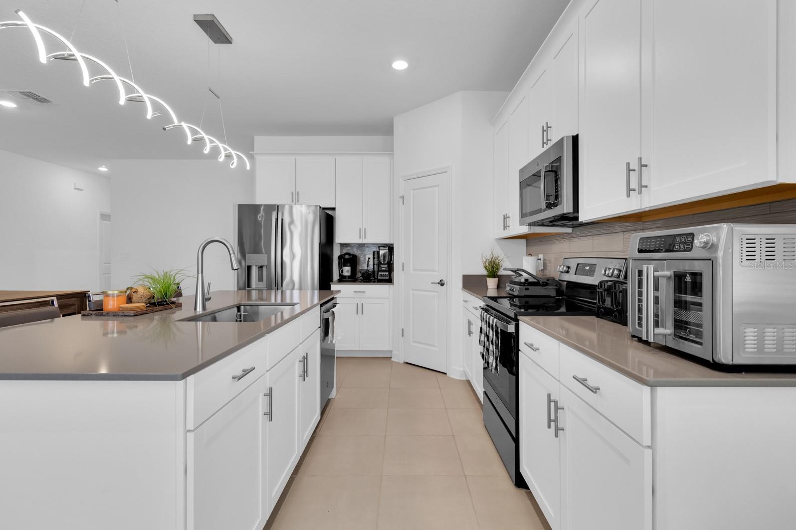 4064 Redbridge Loop Property Photo 17