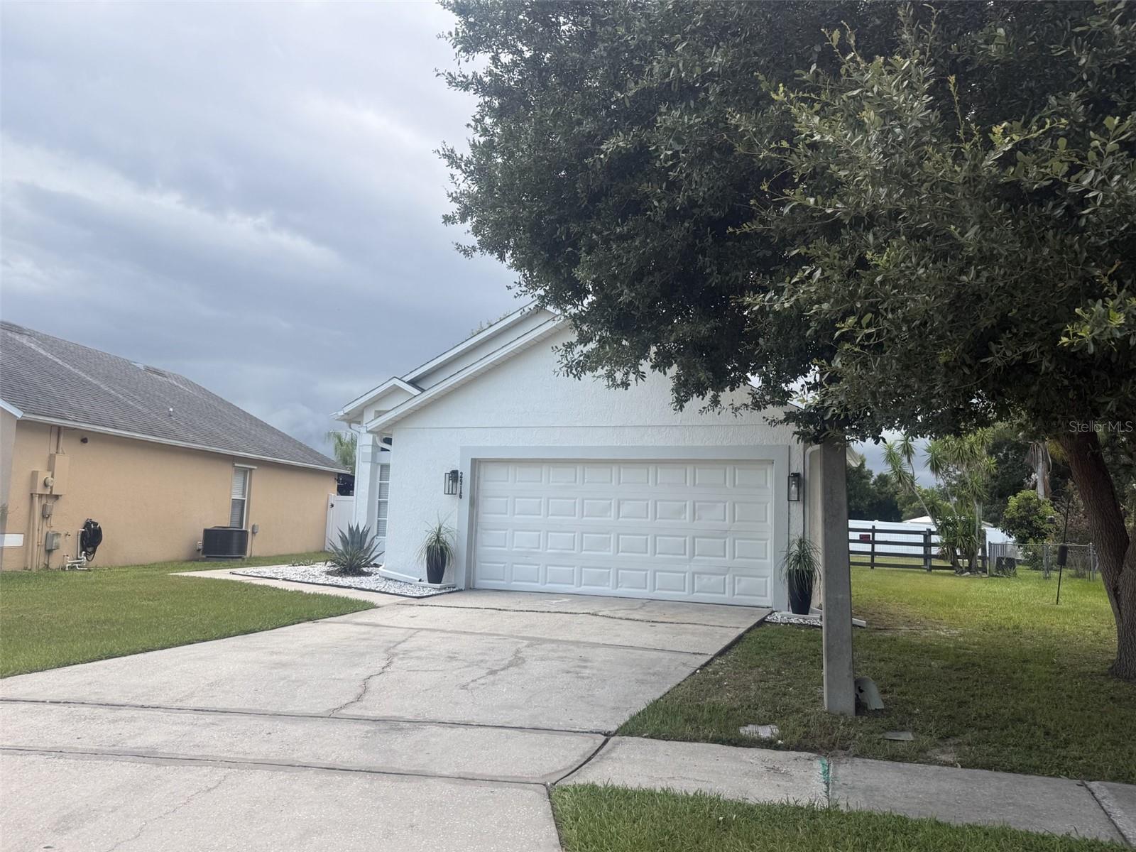2916 Canoe Cir Property Photo 4