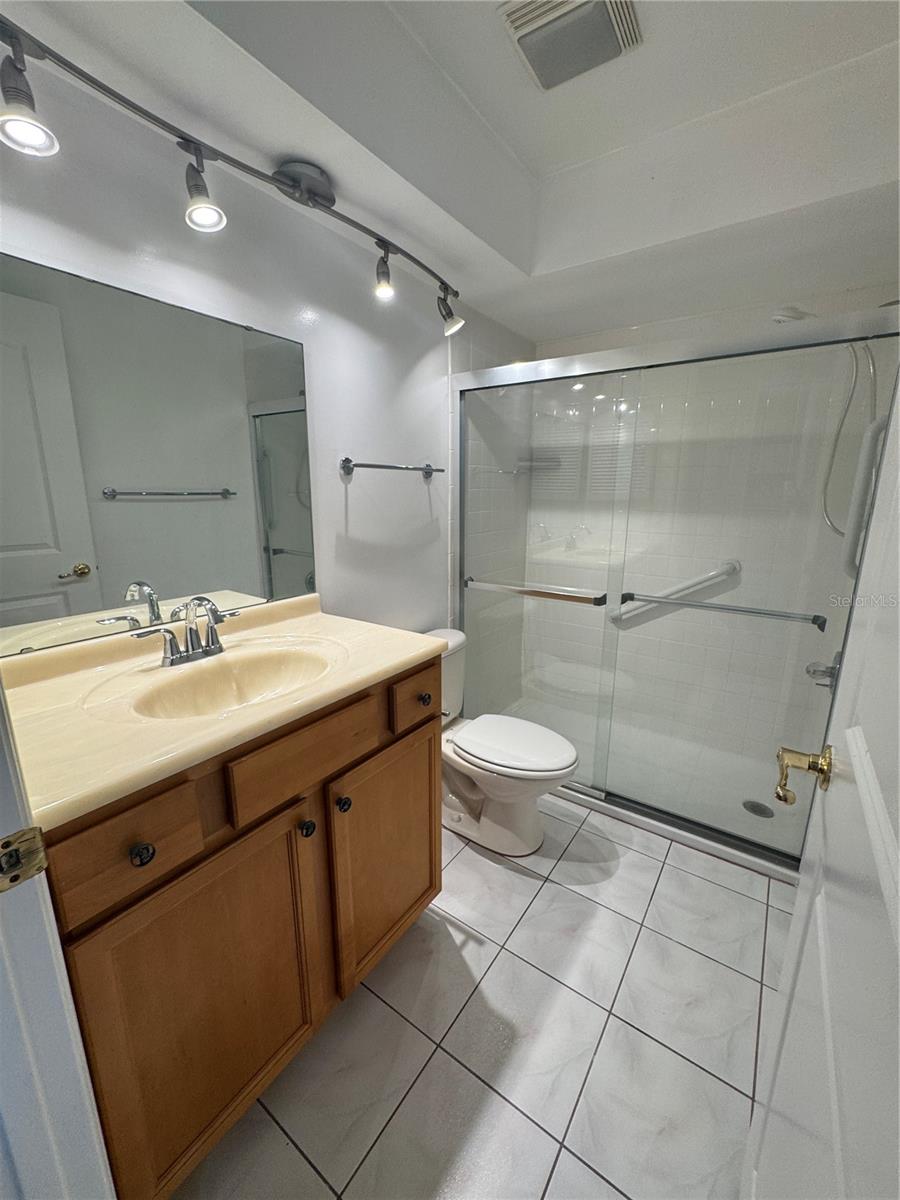 427 Greenfield Rd Property Photo 9