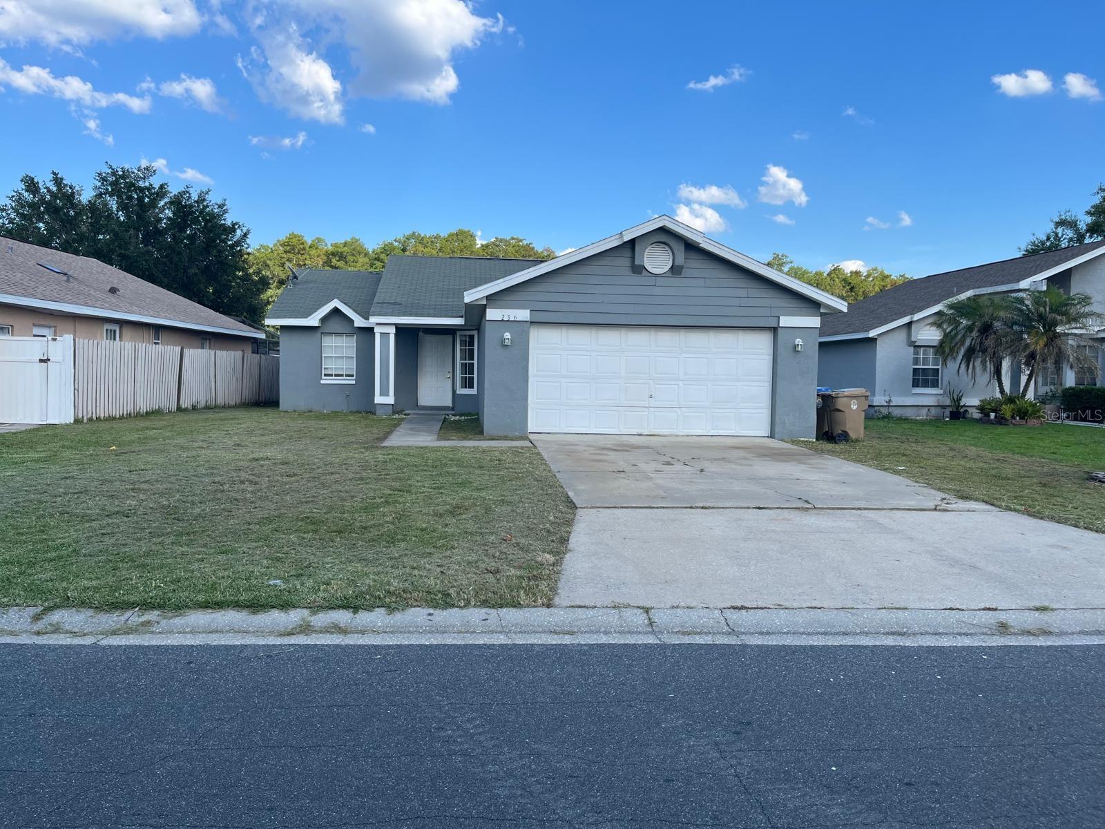 236 BAY HEAD DR Property Photo 1