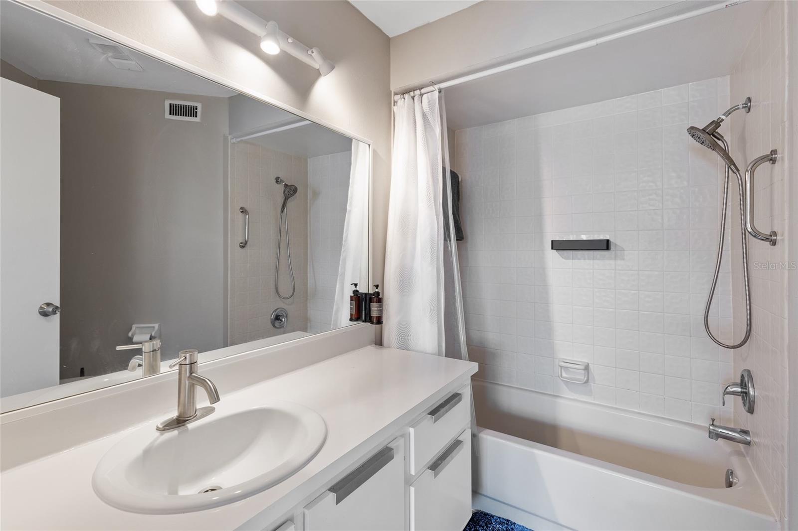 3793 Atrium Dr #l6 Property Photo 16