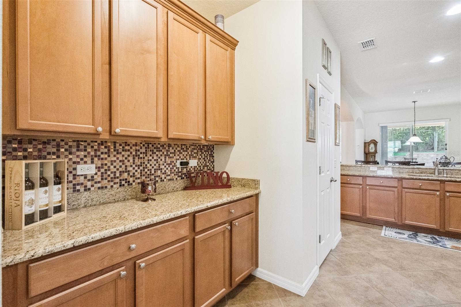 11121 Lemay Dr Property Photo 17