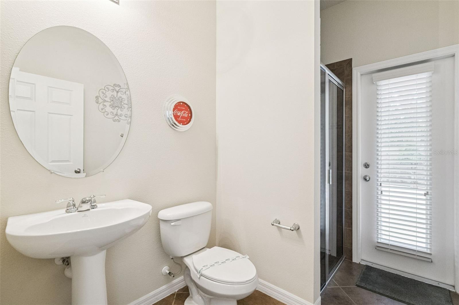 11121 Lemay Dr Property Photo 20