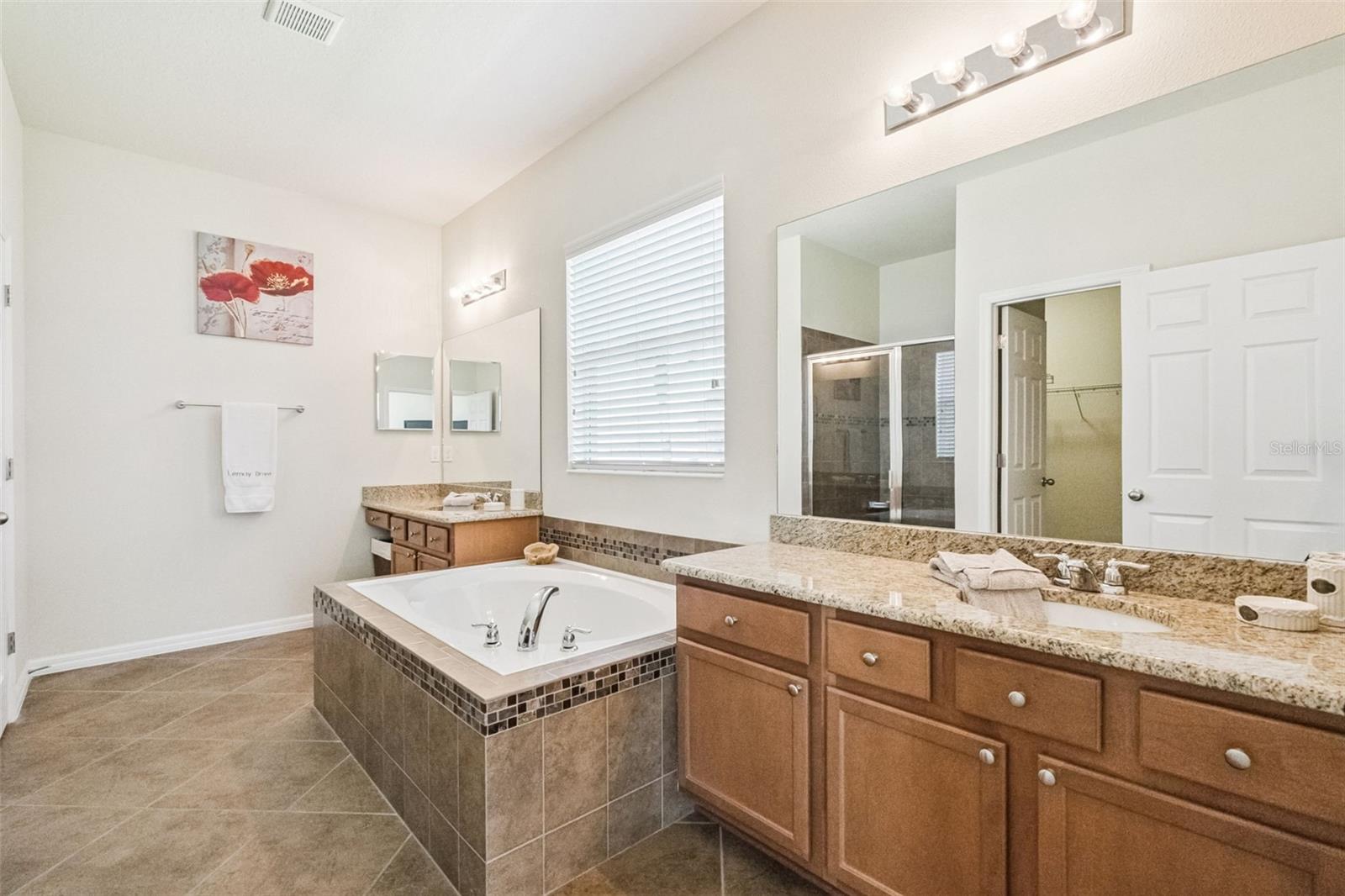 11121 Lemay Dr Property Photo 22