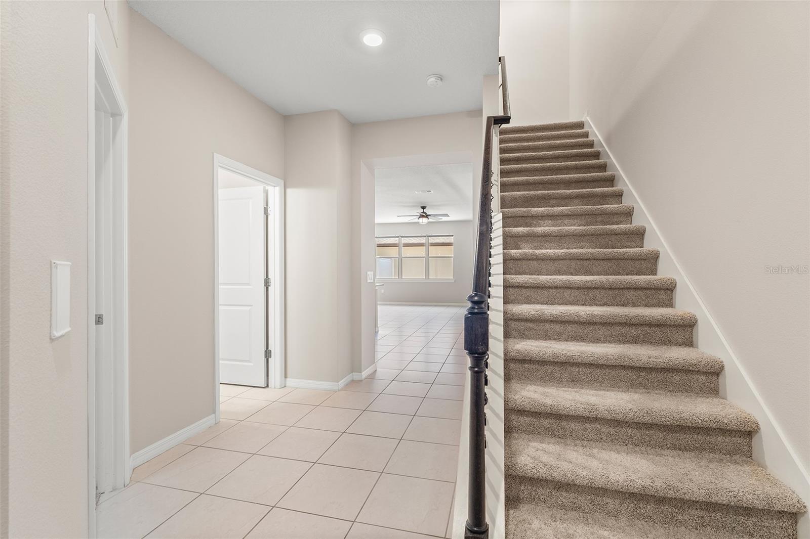 5046 Walker St Property Photo 4