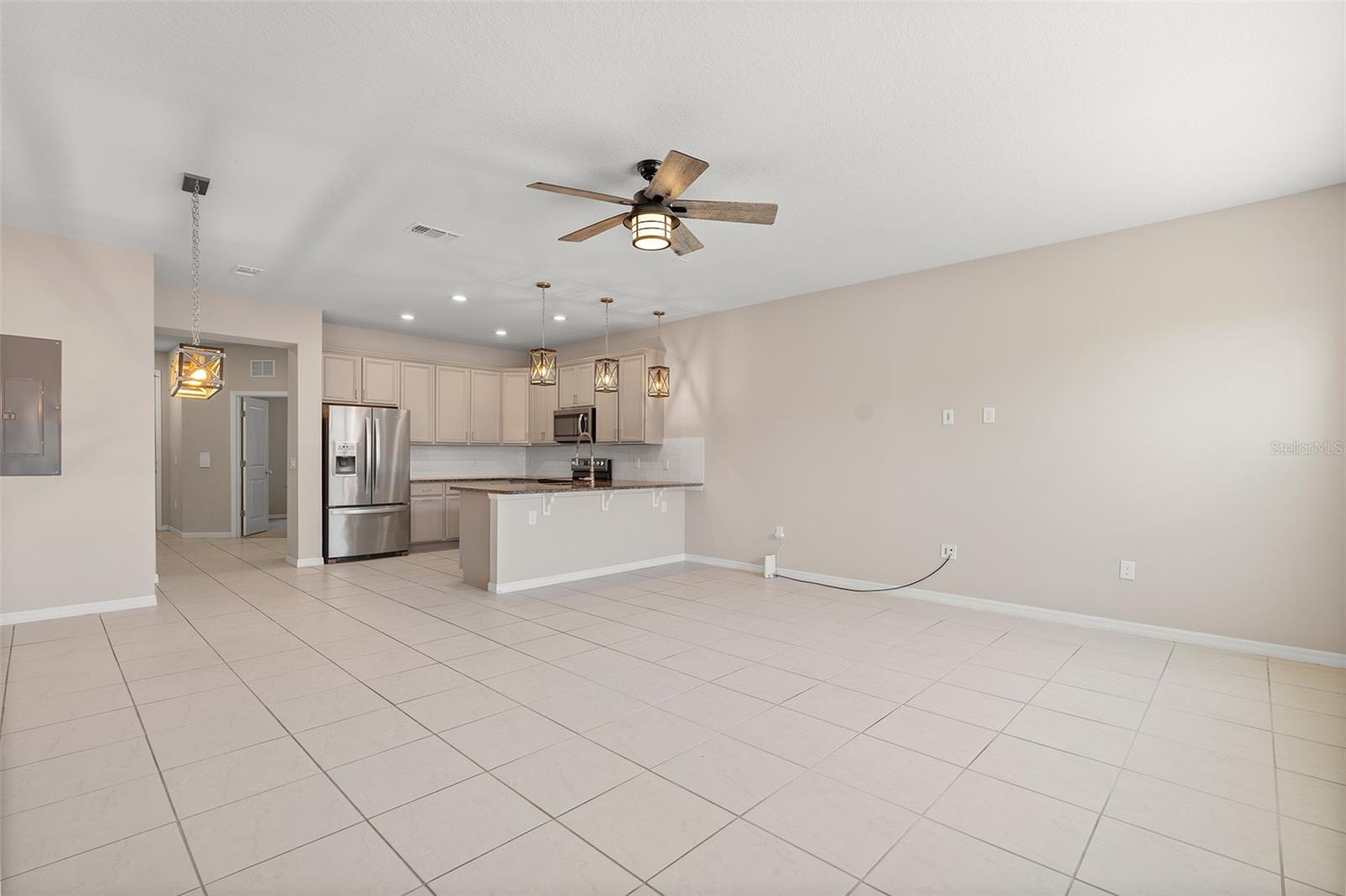 5046 Walker St Property Photo 13