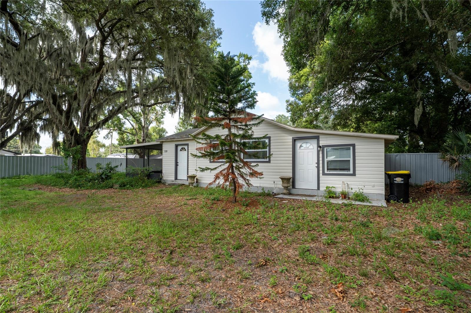 310 Cordova Rd Property Photo 2