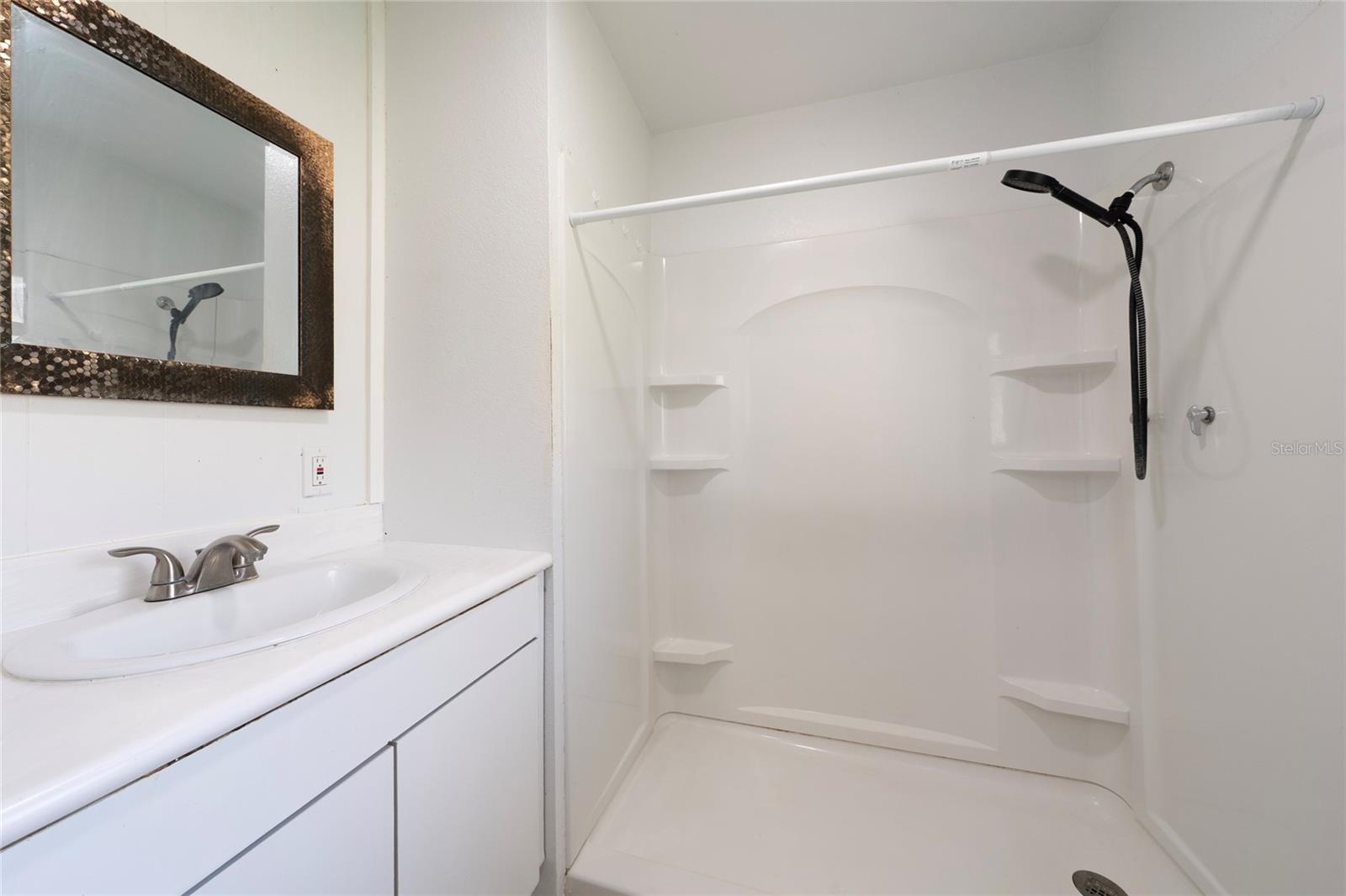 310 Cordova Rd Property Photo 11
