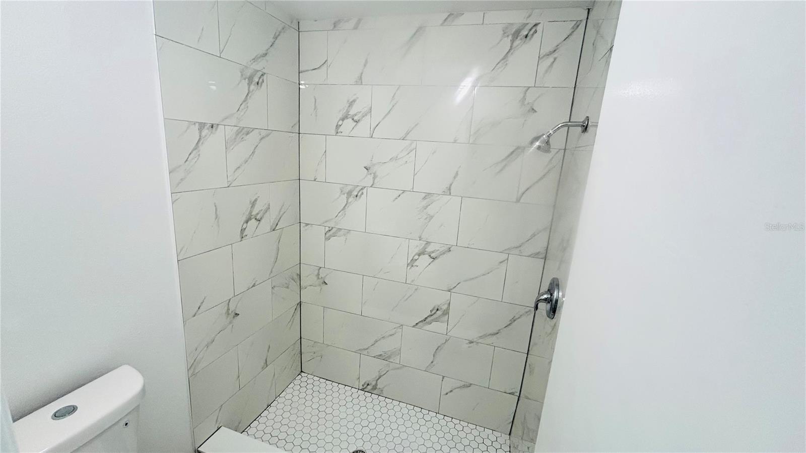 12121 Augusta Woods Cir Property Photo 16