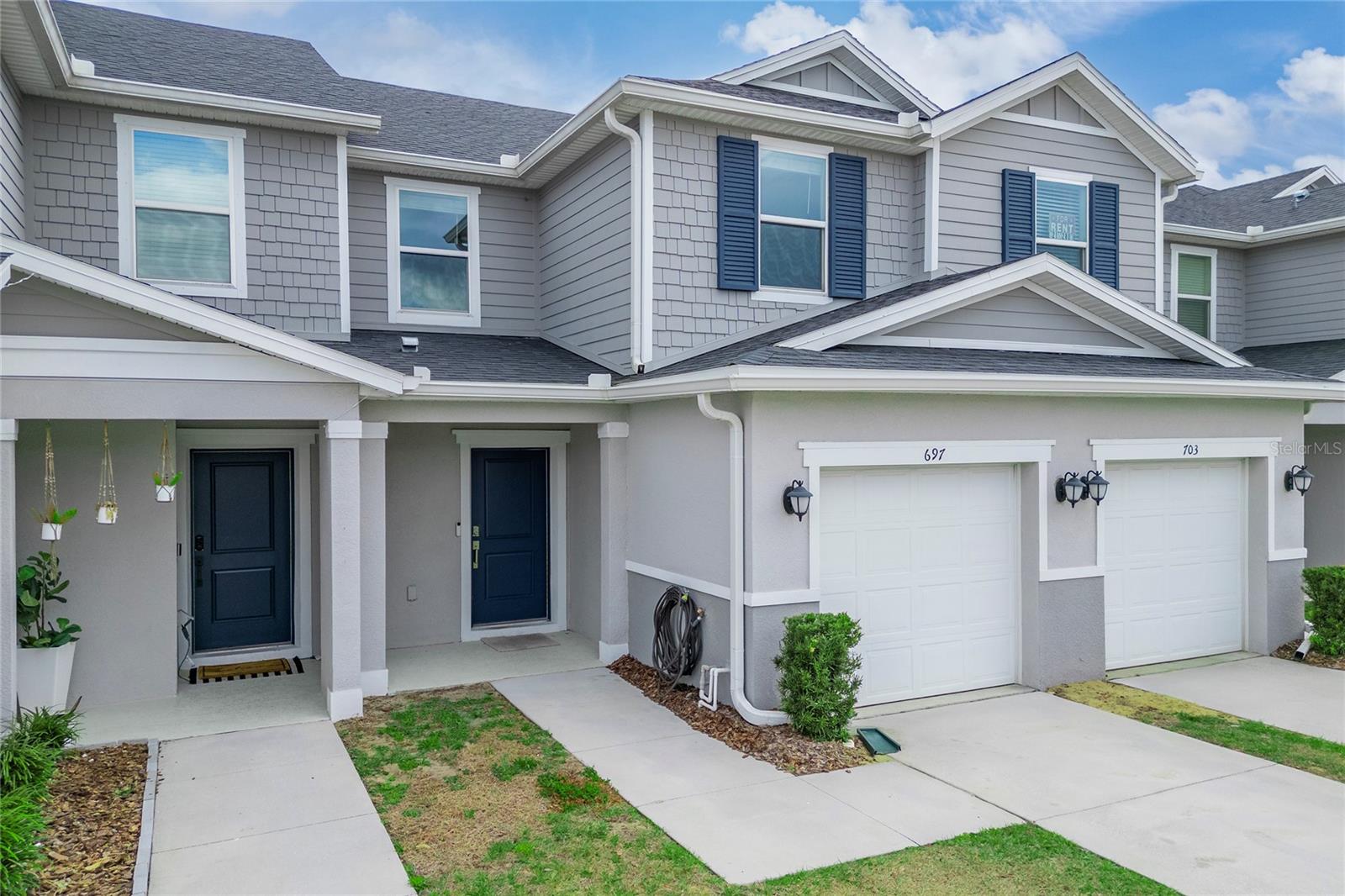 697 STONEY POINTE CIR Property Photo 1