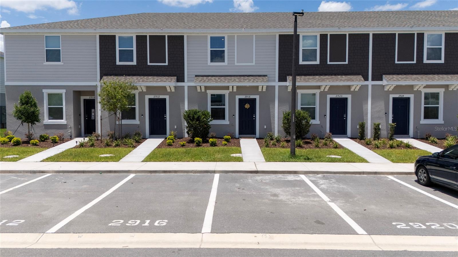 2916 SKYLINE LOOP Property Photo 1